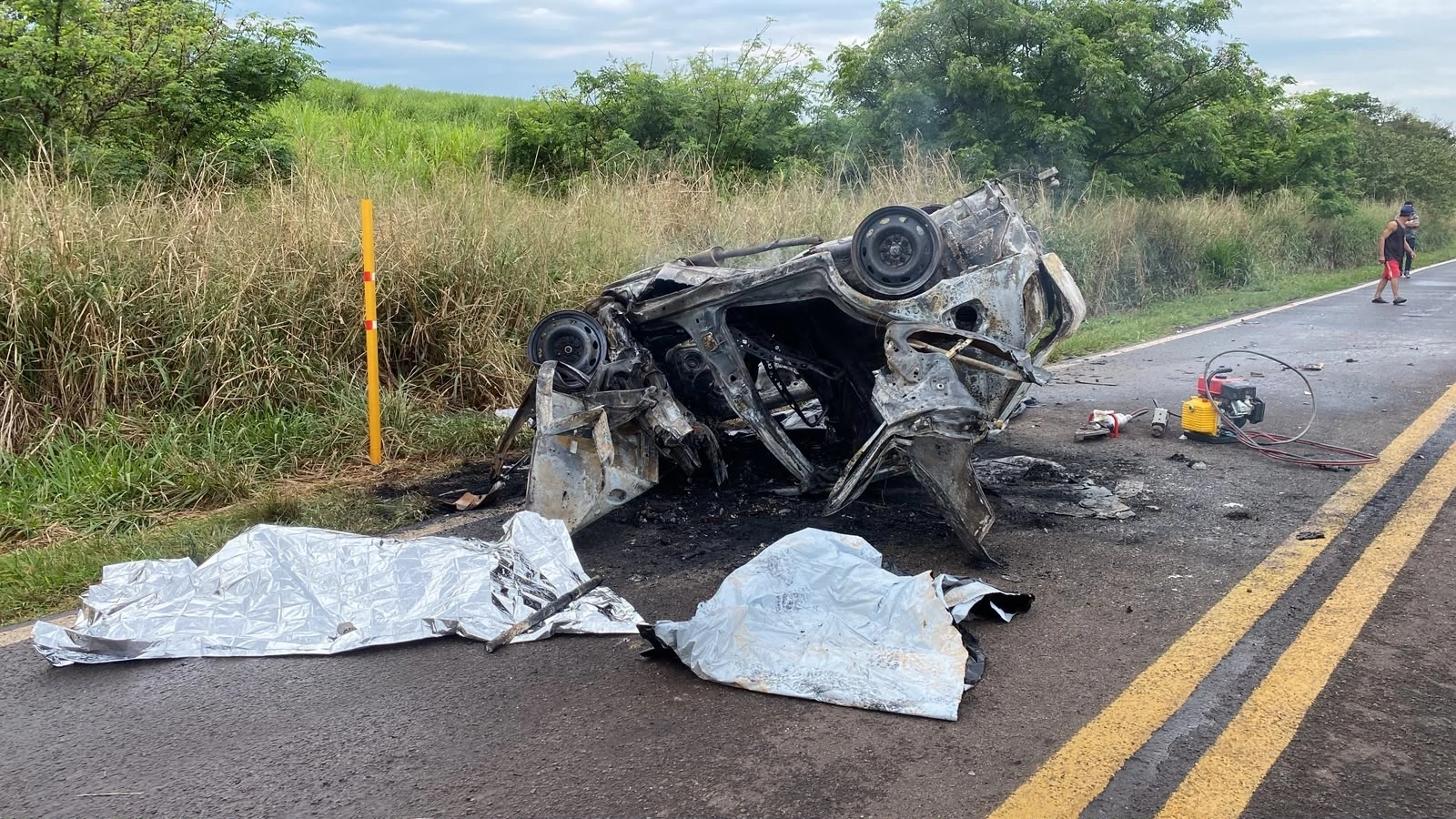 Três pessoas morrem após batida frontal em rodovia no Paraná