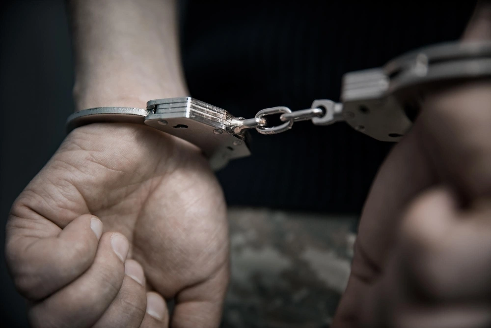Homem é condenado a quase 56 anos por estuprar e engravidar a própria filha no Paraná