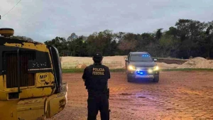 Operação Areento de Ouro combate extração ilegal de areia em Guaíra