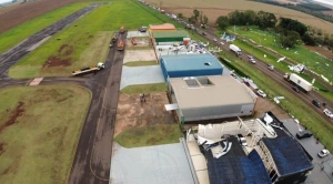 Presidente do aeroclube relata ter visto "contorno de um tornado" antes de evacuar sala em Toledo