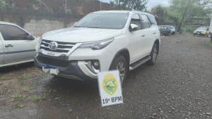 Segurança - Toyota SW4 furtada em Cascavel é recuperada pela PM em Marechal Rondon