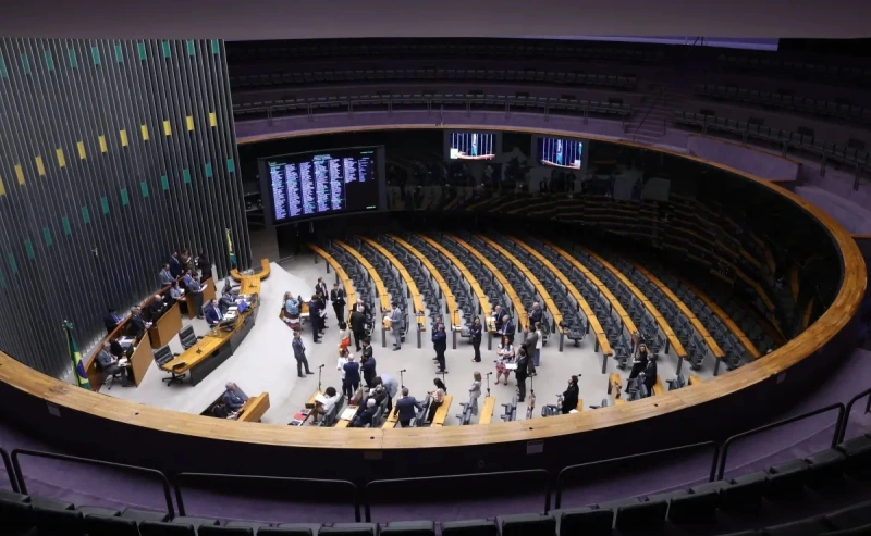Brasília - Câmara aprova aumento do teto do MEI para R$ 140 mil; texto vai ao Senado