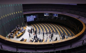 Brasília - Câmara aprova aumento do teto do MEI para R$ 140 mil; texto vai ao Senado