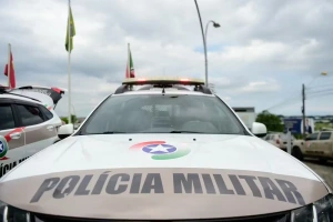 SC - Mulher é morta a tiros pelo ex-companheiro na frente dos filhos