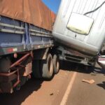 Acidente envolve três carretas na BR-163 entre Toledo e Marechal Rondon